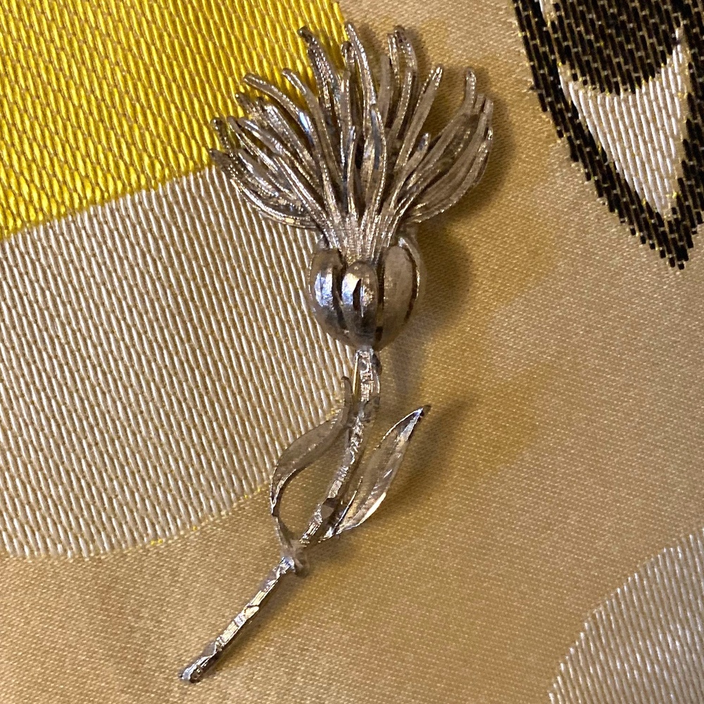 Vintage Silver Flower Thistle Brooch